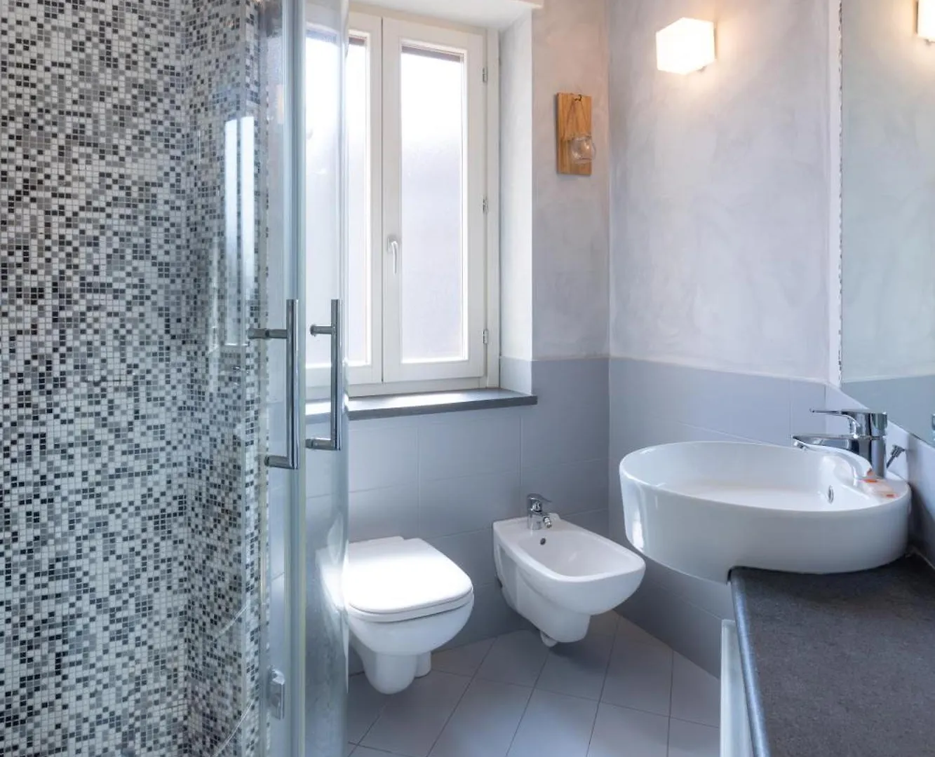 Spacious Two Bedrooms Solari Area - Mirable Pm Milánó Apartman